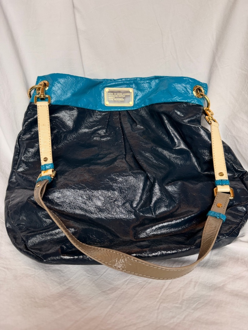 Marc by Marc Jacobs Navy and Teal Leather Shoulder Bag with Cream Straps